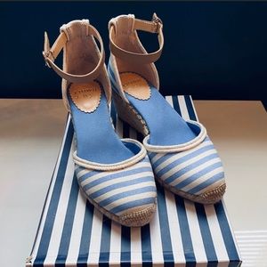 Crown & Ivy blue/white striped wedge espadrilles with ankle strap size 6.5